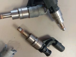 bontott VW GOLF PLUS Porlasztó Sor / Híd