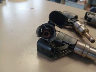 bontott VW GOLF PLUS Porlasztó Sor / Híd