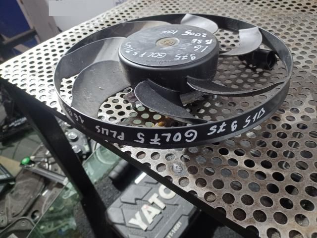 bontott VW GOLF PLUS Klímahűtő Ventilátor