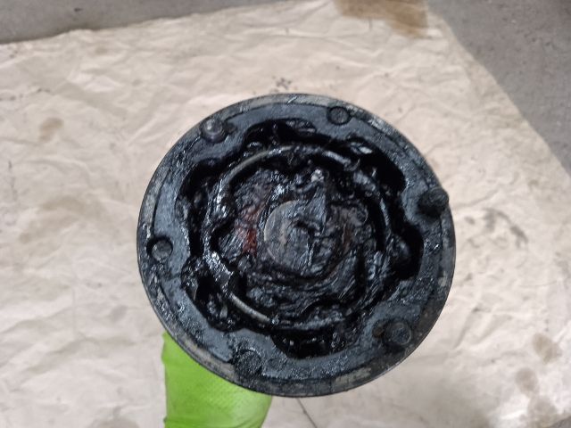 bontott VW GOLF PLUS Bal Féltengely