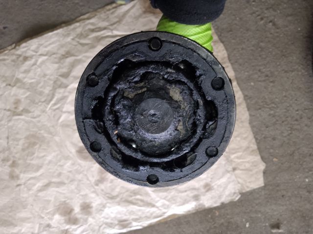 bontott VW GOLF PLUS Jobb Féltengely