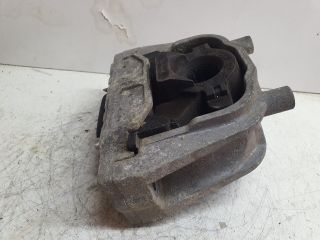 bontott VW GOLF PLUS Motor Tartó Bak (Fém)