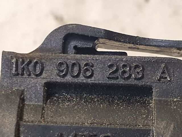 bontott VW GOLF PLUS Turbó Vákum Szelep