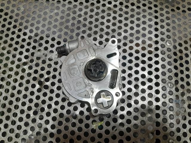 bontott VW GOLF PLUS Vákumpumpa