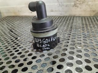 bontott VW GOLF PLUS Vízpumpa