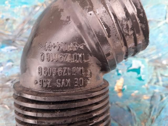 bontott VW GOLF PLUS Turbócső