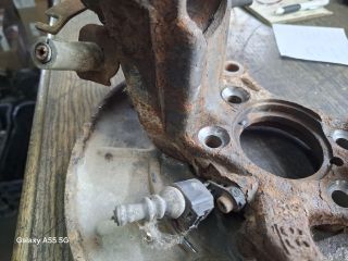 bontott VW GOLF PLUS Bal első Csonkállvány Kerékaggyal