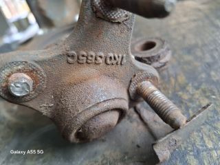 bontott VW GOLF PLUS Bal első Csonkállvány Kerékaggyal