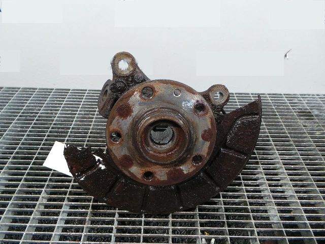 bontott VW GOLF PLUS Bal első Csonkállvány