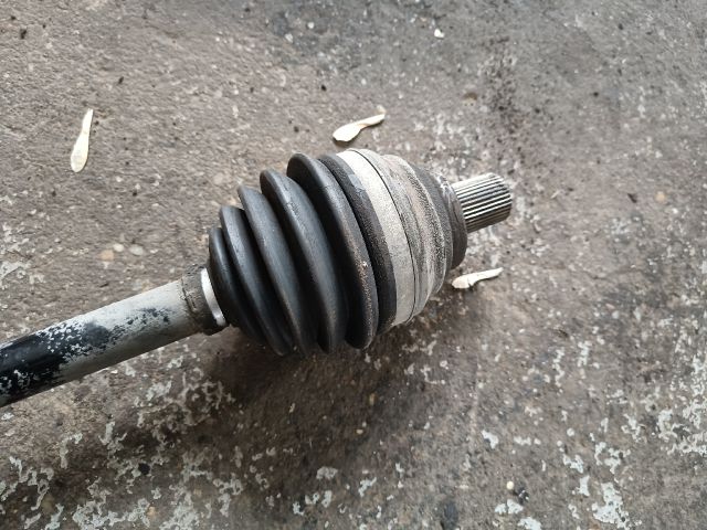 bontott VW GOLF PLUS Bal Féltengely