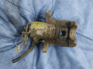 bontott VW GOLF PLUS Bal hátsó Féknyereg Munkahengerrel