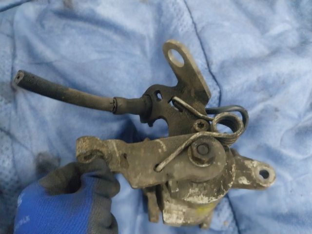 bontott VW GOLF PLUS Bal hátsó Féknyereg Munkahengerrel