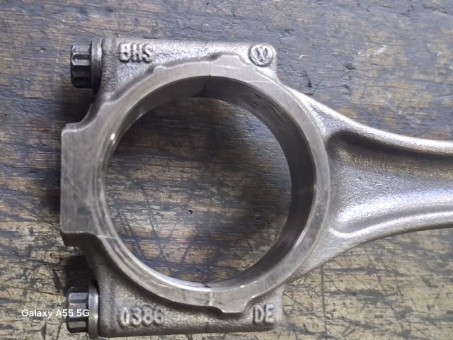 bontott VW GOLF PLUS Dugattyú és Hajtókar