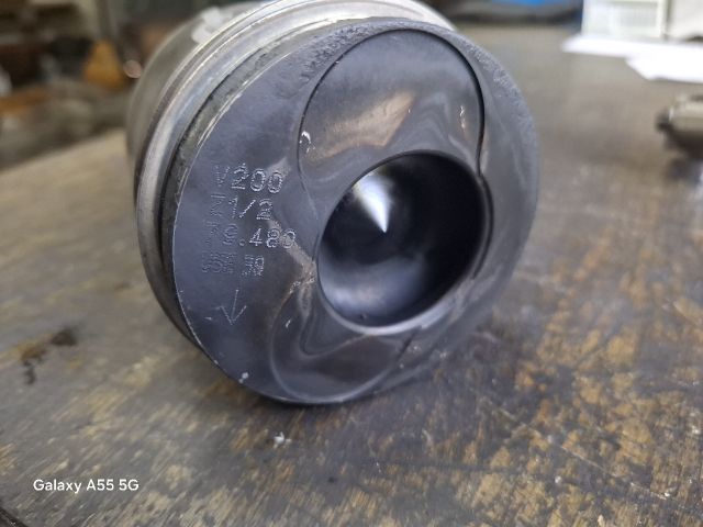 bontott VW GOLF PLUS Dugattyú és Hajtókar