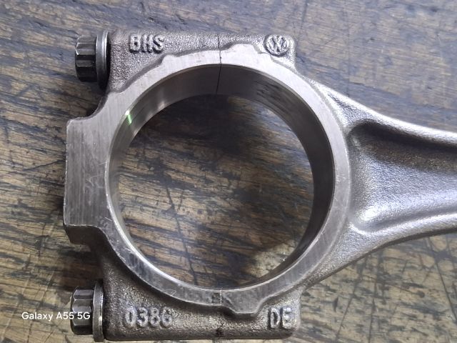 bontott VW GOLF PLUS Dugattyú és Hajtókar