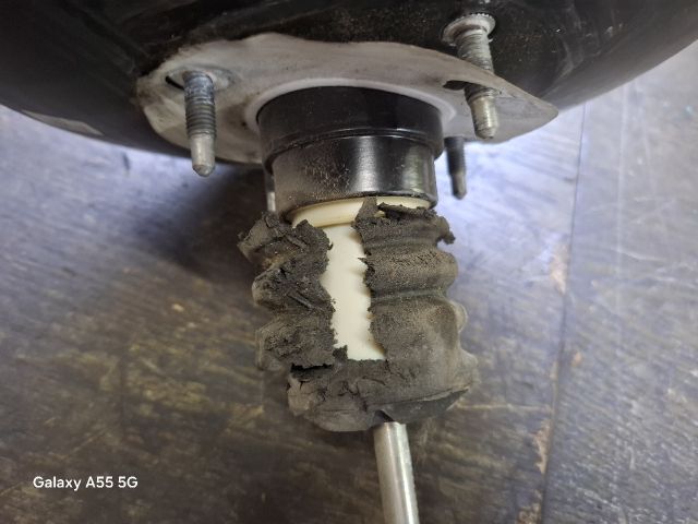 bontott VW GOLF PLUS Fékrásegítő