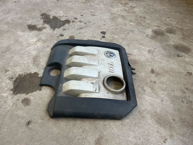 bontott VW GOLF PLUS Felső Motorburkolat