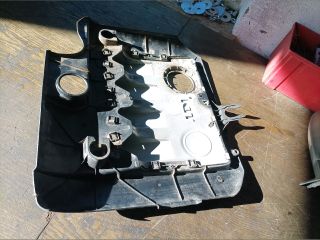 bontott VW GOLF PLUS Felső Motorburkolat