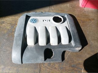 bontott VW GOLF PLUS Felső Motorburkolat