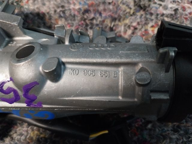 bontott VW GOLF PLUS Gyújtáskapcsoló Házzal