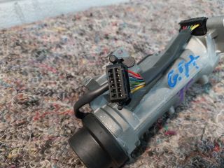 bontott VW GOLF PLUS Gyújtáskapcsoló Házzal