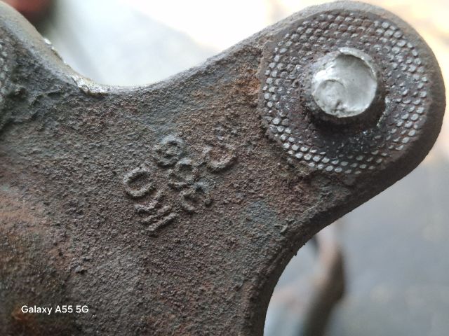 bontott VW GOLF PLUS Jobb első Csonkállvány Kerékaggyal