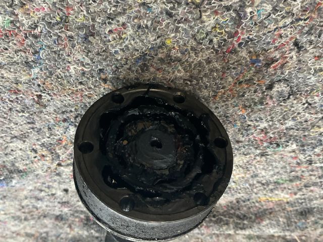 bontott VW GOLF PLUS Jobb Féltengely