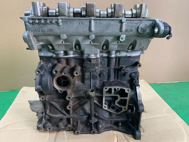 bontott VW GOLF PLUS Motor (Fűzött blokk hengerfejjel)
