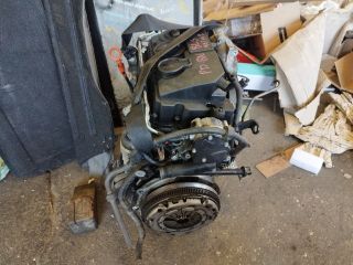 bontott VW GOLF PLUS Motor (Fűzött blokk hengerfejjel)