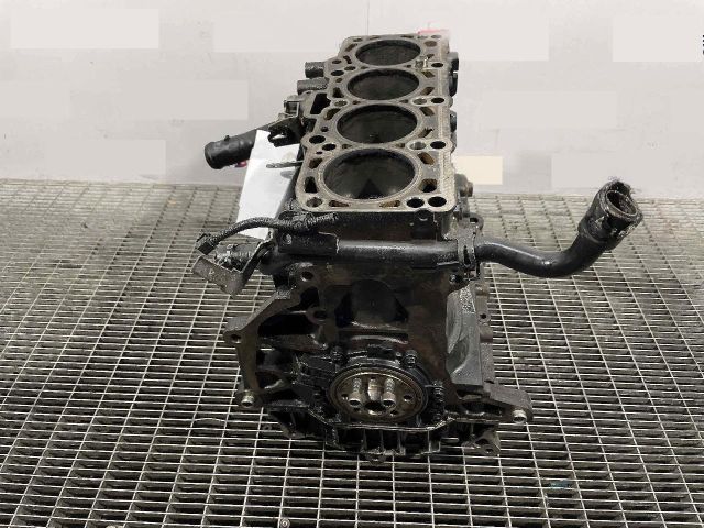 bontott VW GOLF PLUS Motor (Fűzött blokk hengerfejjel)