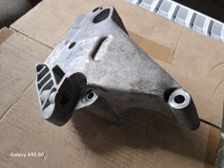 bontott VW GOLF PLUS Motor Tartó Bak (Fém)
