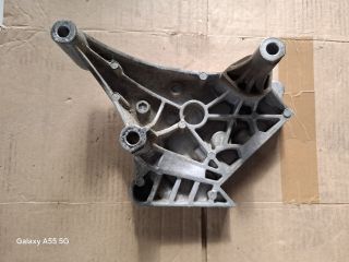 bontott VW GOLF PLUS Motor Tartó Bak (Fém)