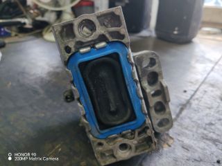 bontott VW GOLF PLUS Motor Tartó Bak (Fém)