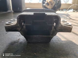 bontott VW GOLF PLUS Motor Tartó Bak (Fém)