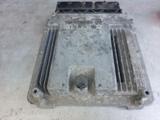 bontott VW GOLF PLUS Motorvezérlő