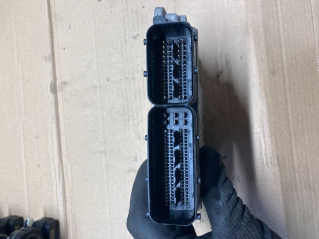 bontott VW GOLF PLUS Motorvezérlő