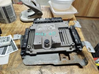 bontott VW GOLF PLUS Motorvezérlő