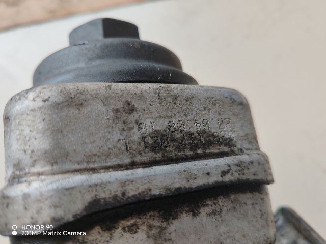 bontott VW GOLF PLUS Olajszűrő Ház