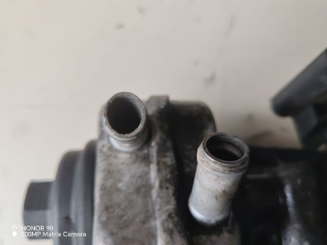 bontott VW GOLF PLUS Olajszűrő Ház