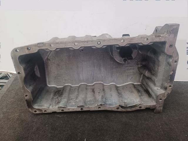 bontott VW GOLF PLUS Olajteknő