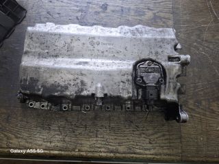 bontott VW GOLF PLUS Olajteknő