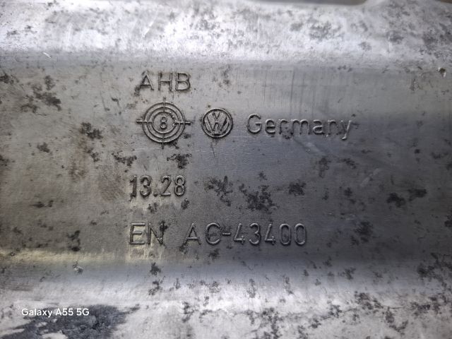 bontott VW GOLF PLUS Olajteknő