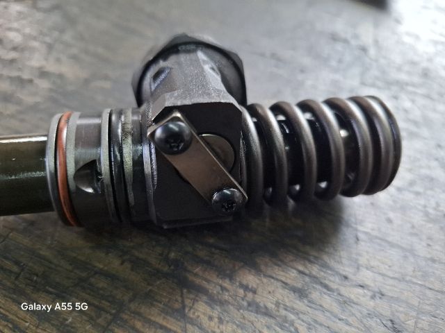 bontott VW GOLF PLUS Porlasztó (1 db)