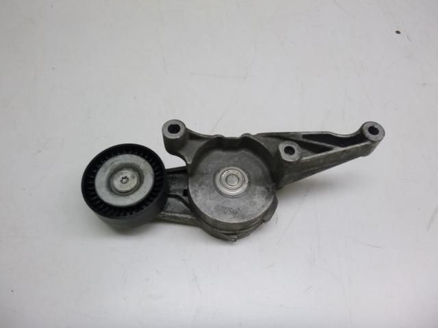 bontott VW GOLF PLUS Szíjfeszítő Görgő