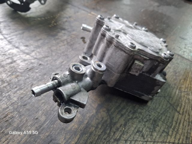 bontott VW GOLF PLUS Vákumpumpa