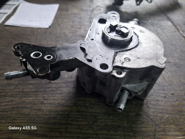 bontott VW GOLF PLUS Vákumpumpa