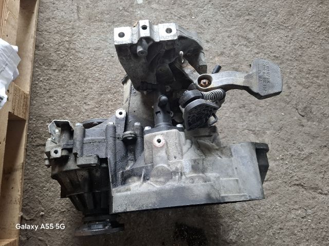 bontott VW GOLF PLUS Váltó (Mechanikus)