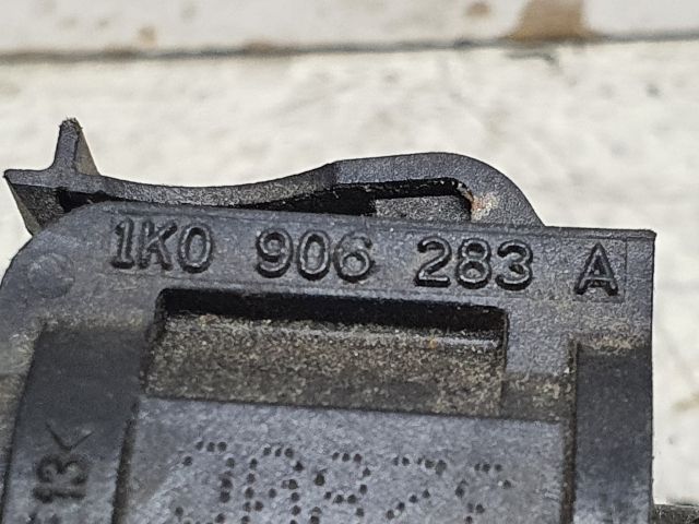 bontott VW GOLF PLUS EGR / AGR Vákum Szelep