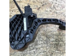 bontott VW GOLF PLUS Kuplung Pedál