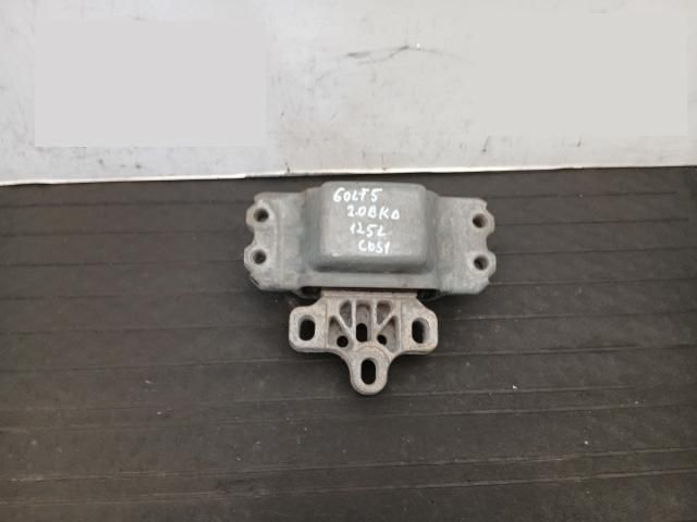 bontott VW GOLF PLUS Motor Tartó Bak (Pozíciófüggetlen)